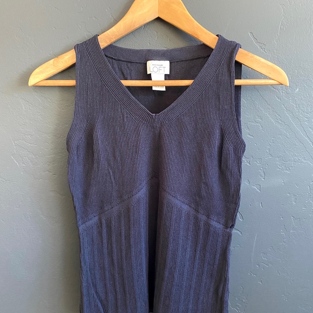 90’s tank very Gilmore girl vibes